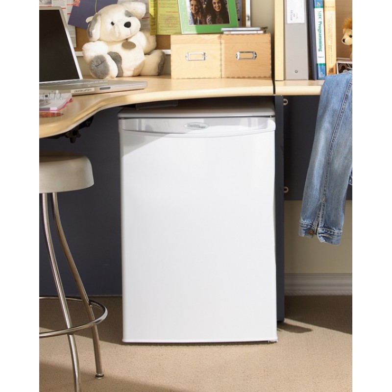 Designer 2.6 cu. ft. Compact Refrigerator LOG026A1WDD-6