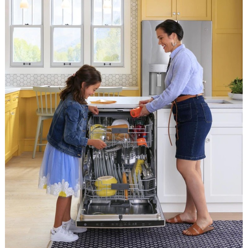 GE Fingerprint Resistant Top Control with Stainless Steel Interior Dishwasher with Sanitize Cycle & Dry Boost with Fan Assist