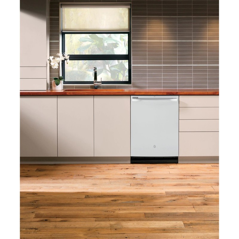 GE Top Control with Plastic Interior Dishwasher with Sanitize Cycle & Dry Boost