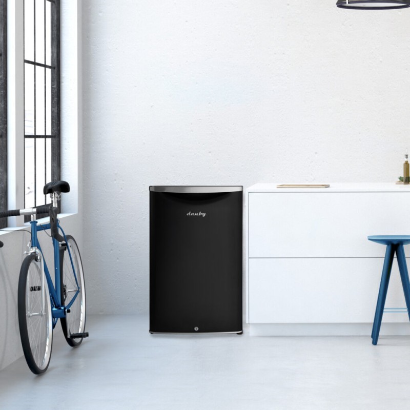 Danby 4.4 cu. ft. Contemporary Classic Compact Fridge in Midnight Black Danby 4.4 cu. ft. Contemporary Classic Compact Fridge in Midnight Black