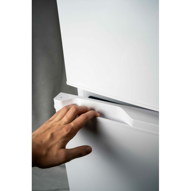 Danby 7.4 cu. ft. Apartment Size Fridge Top Mount in White