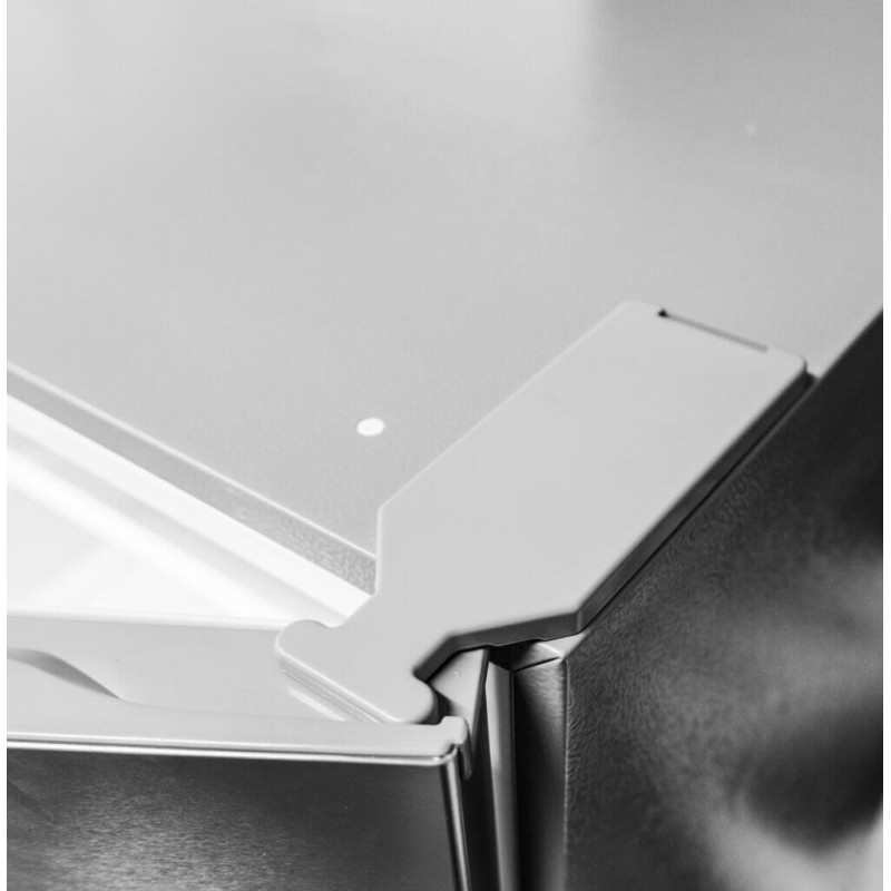 Danby 14.2 cu. ft. Apartment Size Fridge Top Mount in Stainless Steel