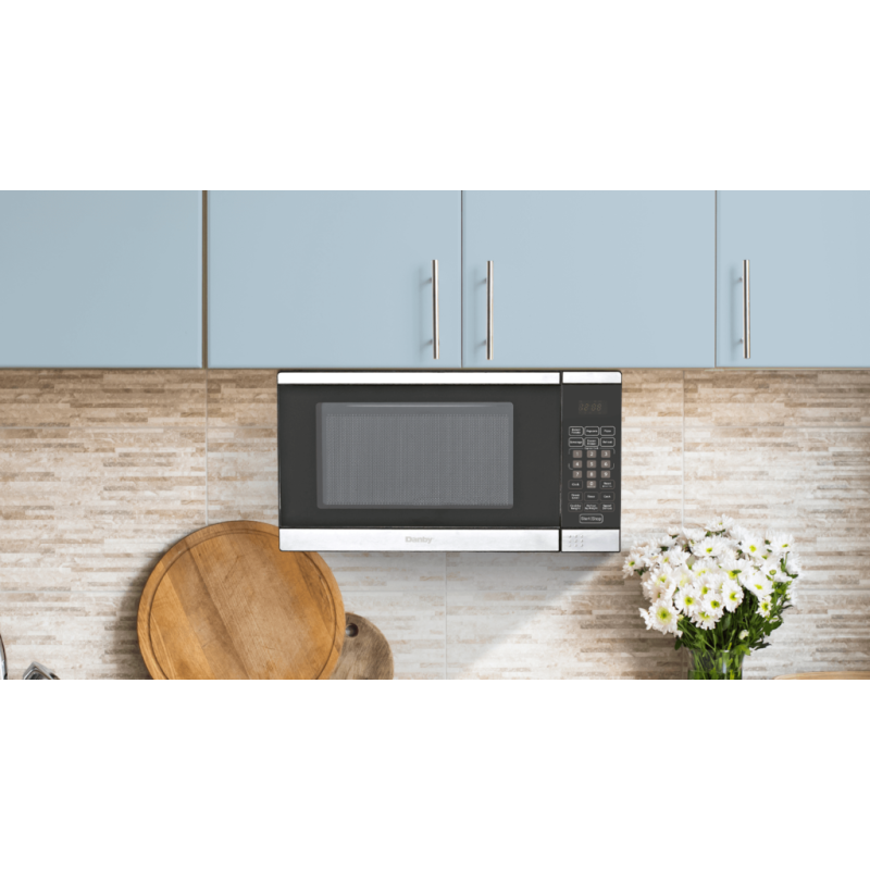 Danby 0.7 cu. ft. Space Saving Under the Cupboard Microwave