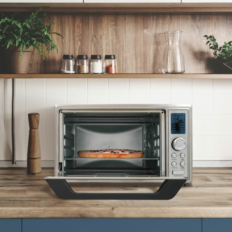 Danby 0.9 cu. ft. Toaster Oven with Air Fry Technology in Stainless Steel