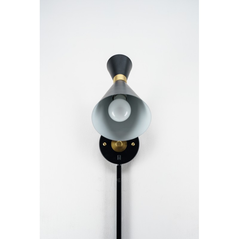 Wall Lamp Matte Black & Brass Hourglass Shape