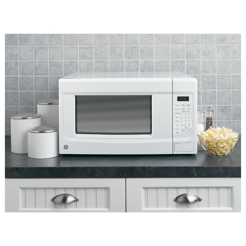 GE 1.4 Cu. Ft. Countertop Microwave Oven
