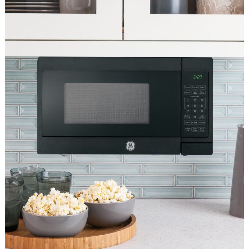 GE 0.7 Cu. Ft. Capacity Countertop Microwave Oven