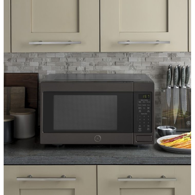 GE 1.6 Cu. Ft. Countertop Microwave Oven