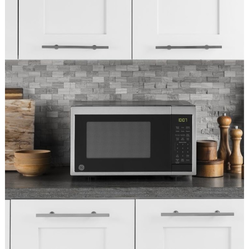 GE 0.9 Cu. Ft. Capacity Countertop Microwave Oven