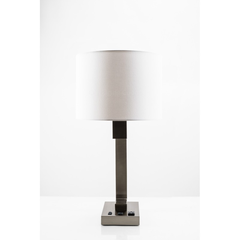 Single Table Lamp with 1 Elec/USB